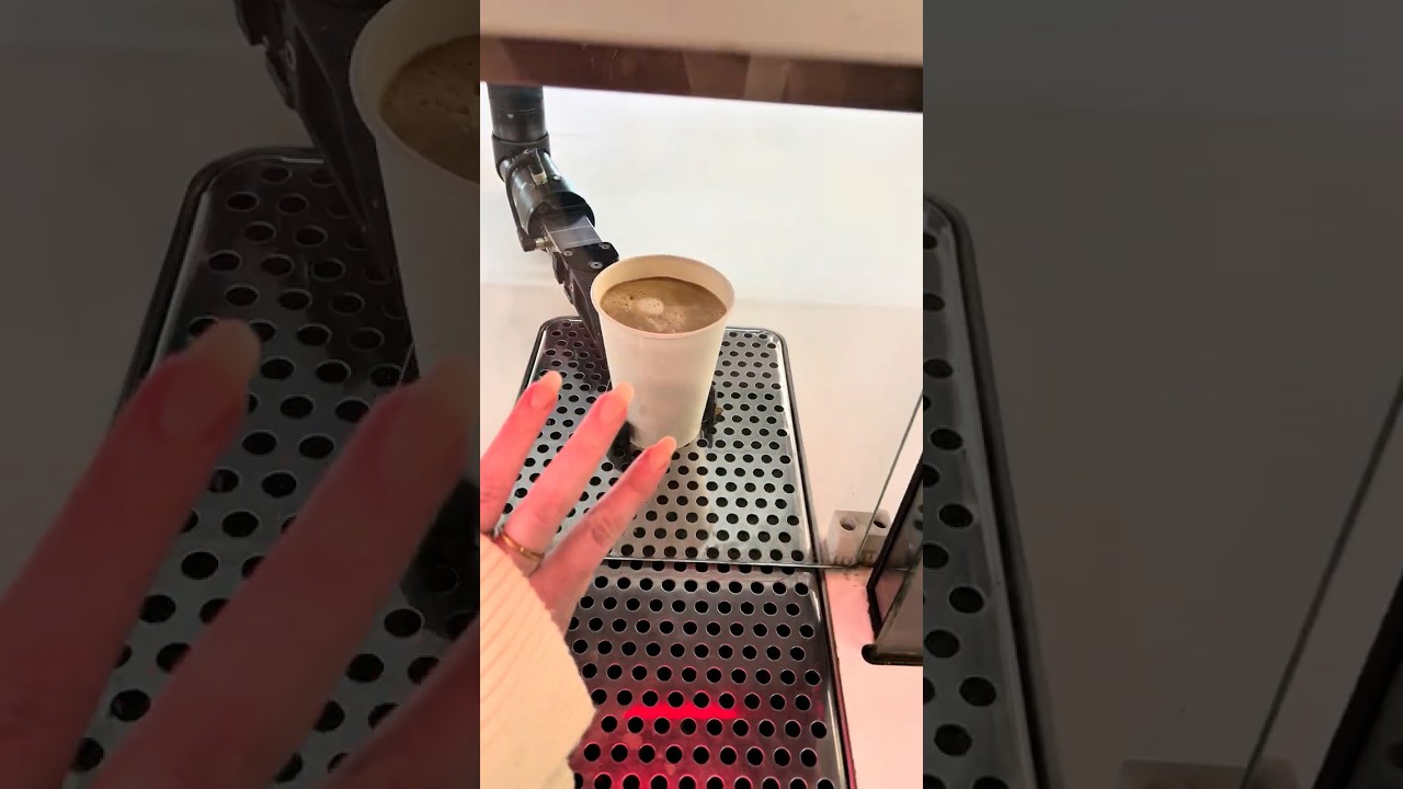 👉 Робот-бариста: технологии против здравого смысла ☕🤖Robot Barista: When Technology Loses Its Mind