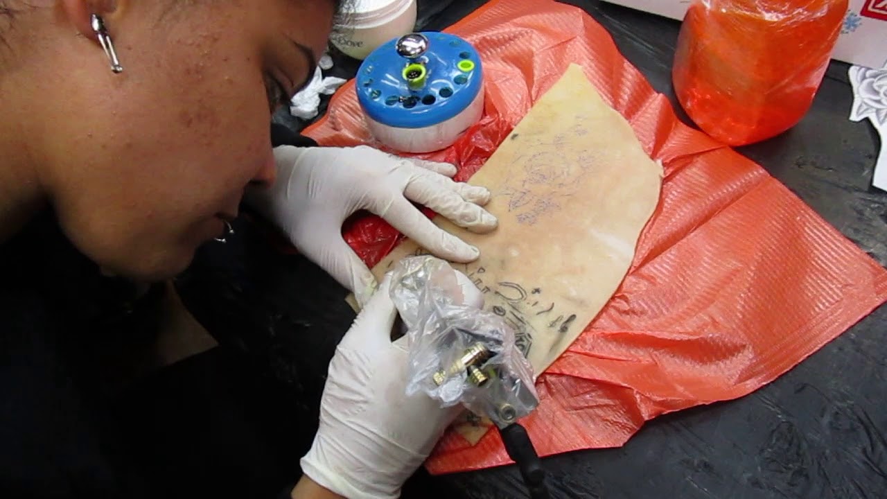 Aulas de Curso de tatuagem Artistica no 