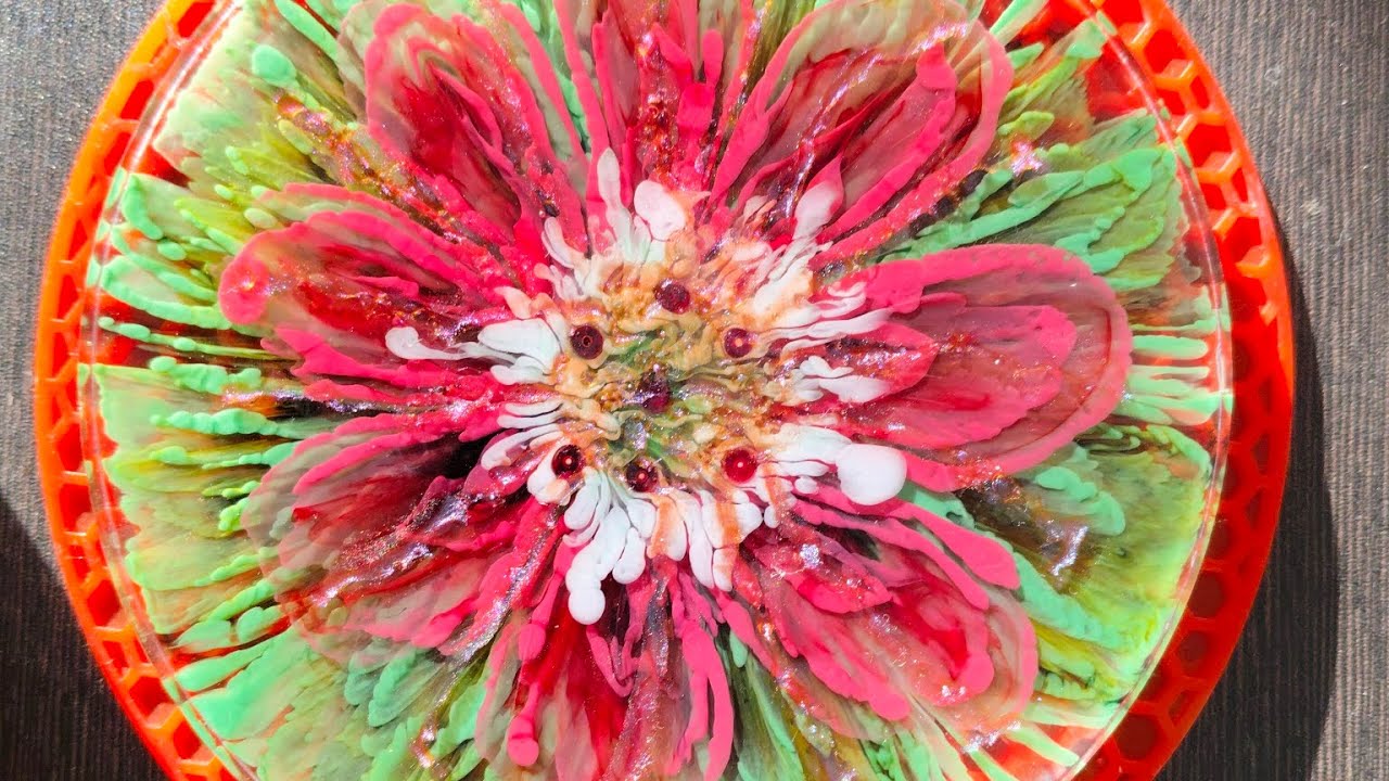Resin 3D Bloom #diy #resinphotoframe #epoxyresinart #resinart #resin#epoxy#resinbloom#resincrafts