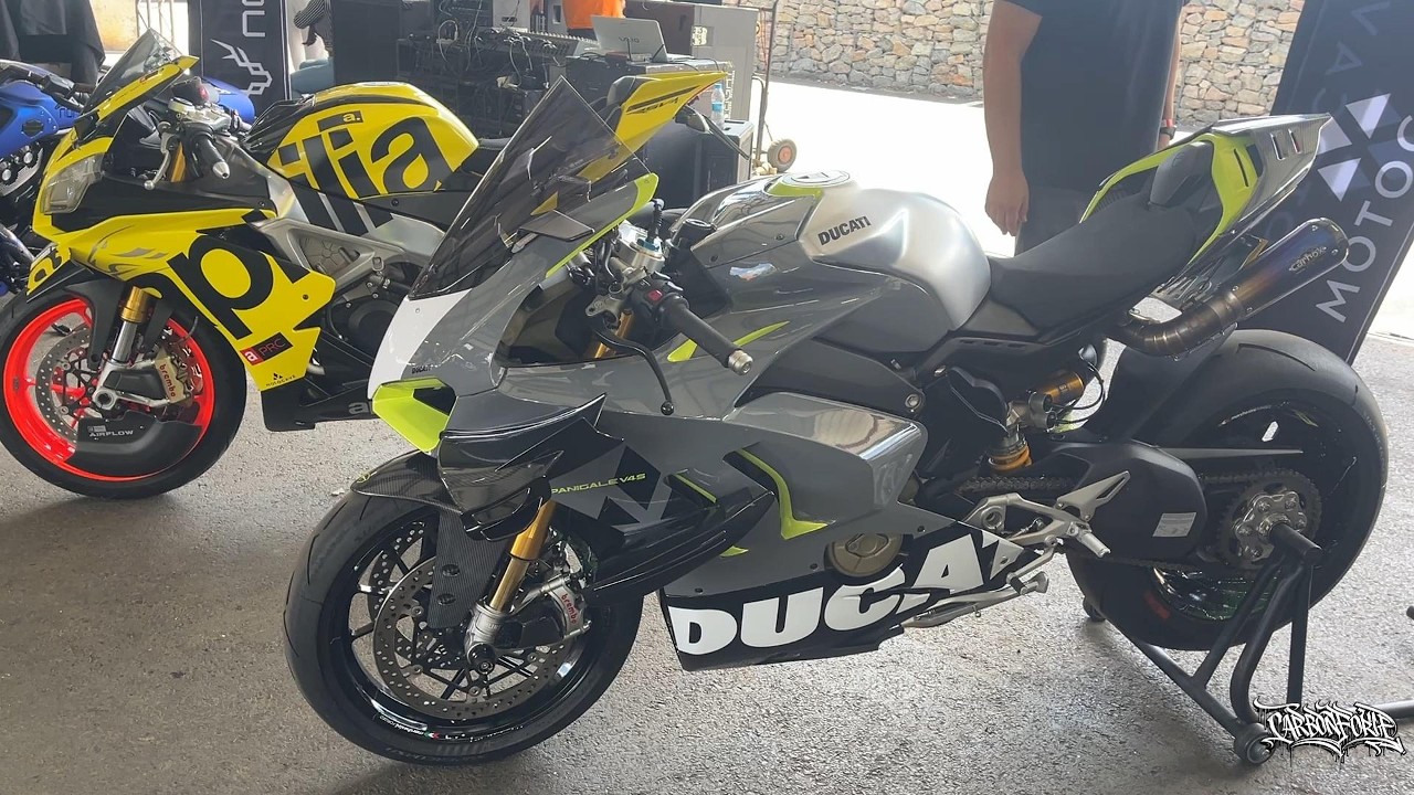 AS MOTOS MAIS LOUCAS ACELERANDO EM CWB - KYOTO EXPERIENCE