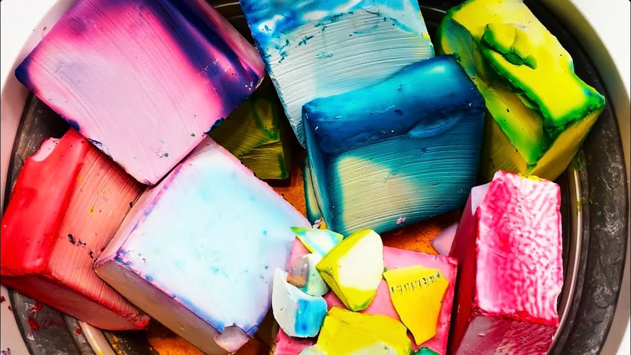 Fresh Dyed Gym Chalk Crushing ASMR Experience💙💚💜🩷🧡💛🌈 #asmr #sleepaid #gymchalk  #satisfying #relax 