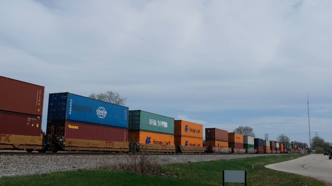 4 15 2023 DSCF5772 Duplainville WB CP 8507 CP 8581 Stack Train CP 149