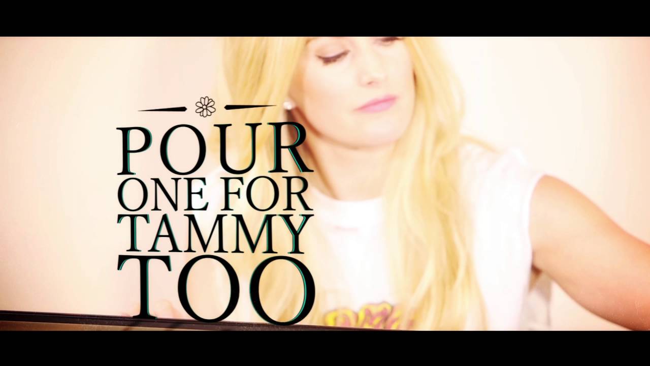 Stephanie Quayle - Drinking With Dolly (Official Lyric Video)