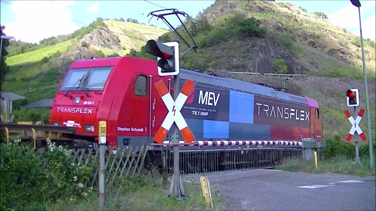 Bahnübergang Boppard // German Railroad crossing // Duitse Spoorwegovergang