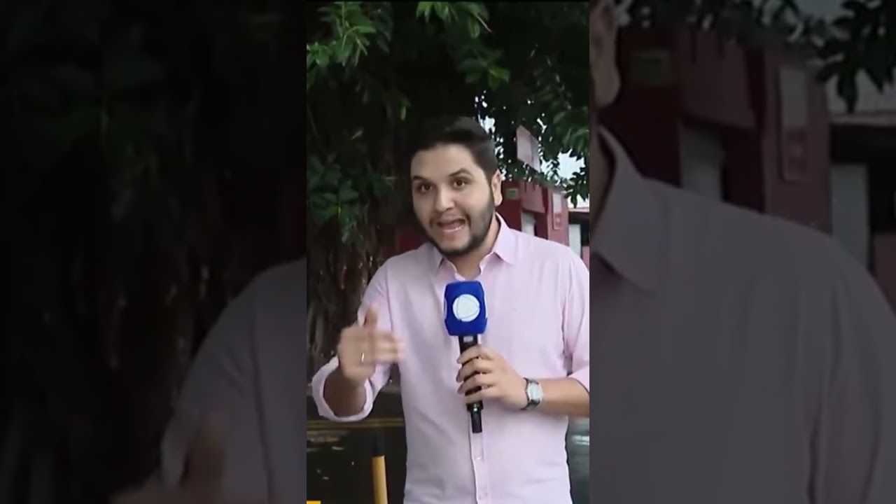 Suspeitos s&atilde;o flagrados arrombando supermercado #supermercado #roubo #shorts