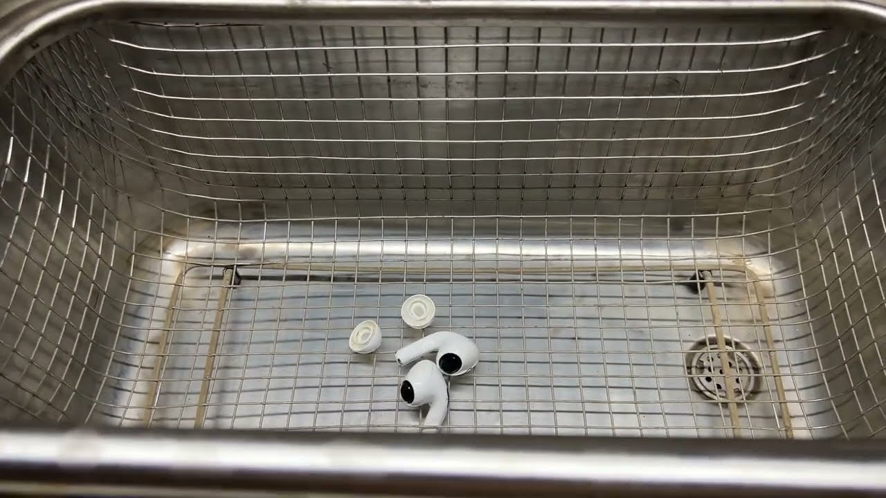 Fixing the crackling / static on #airpodspro #airpods 
