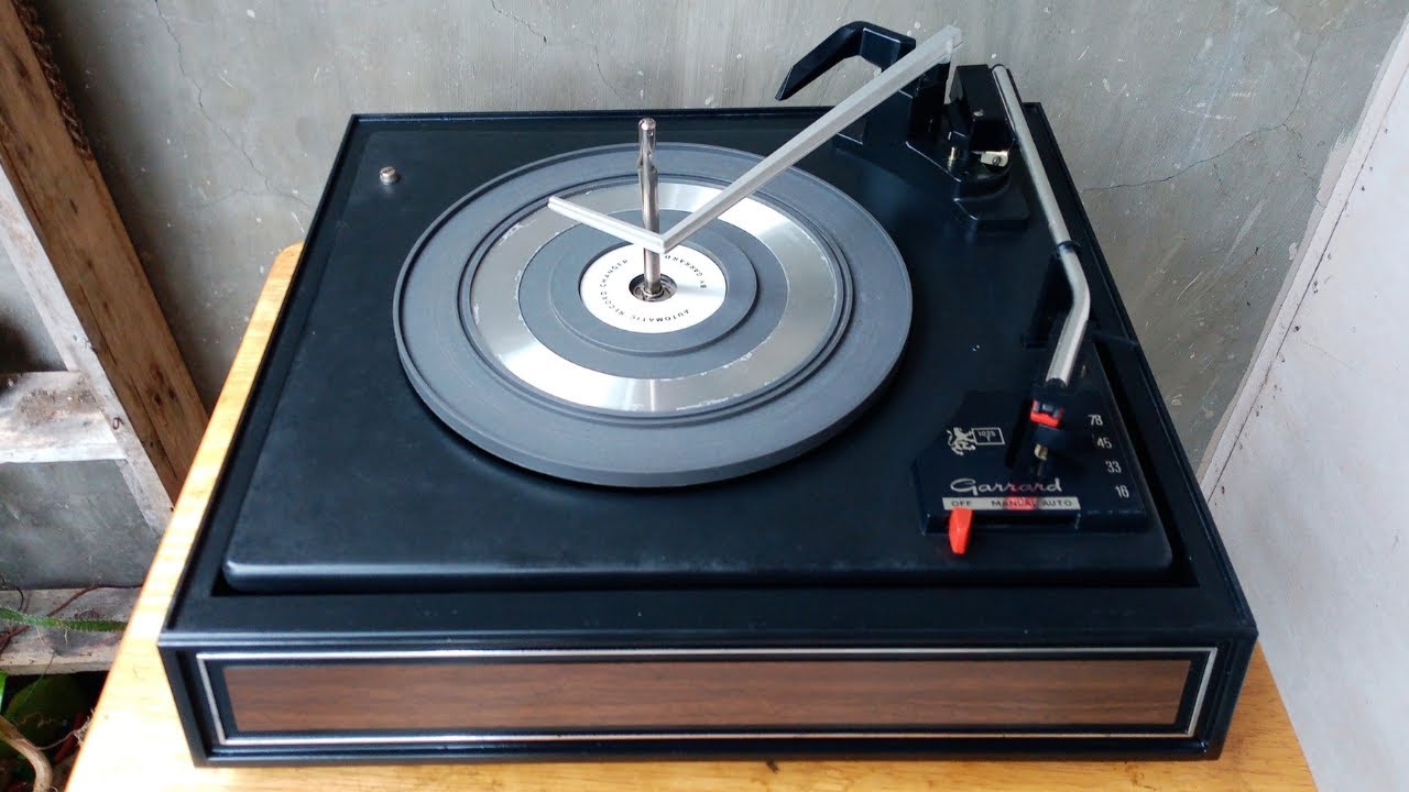 GARRARD 1025T Record Changer