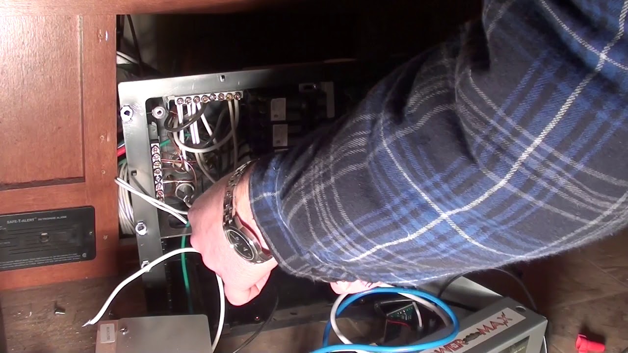 Установка преобразователя Powermax в автодом