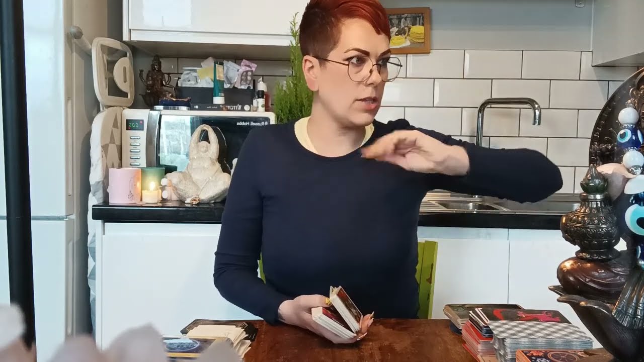 This job offer is custom fit for you. Just ensure to remove this 🐀 from your friendship circle first