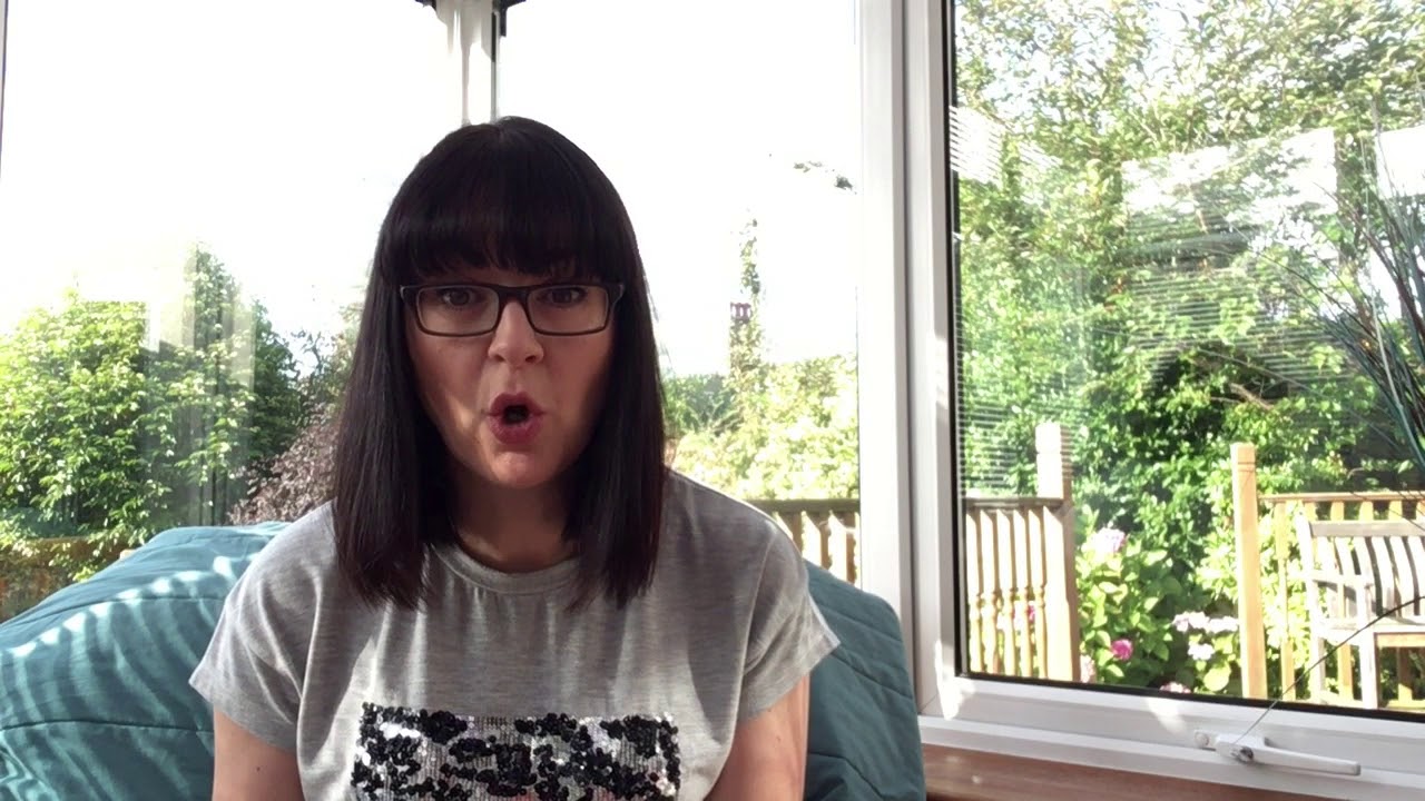Why You Should Read “Oh My God What a Complete Aisling”