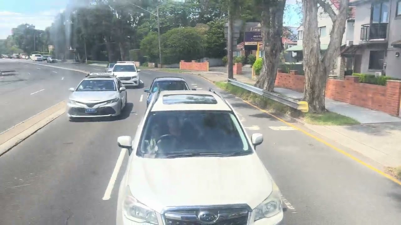 Keolis Downer Volvo B12BLEA Euro 3 Custom Coaches CB60 m/o 1664 Chatswood 144.