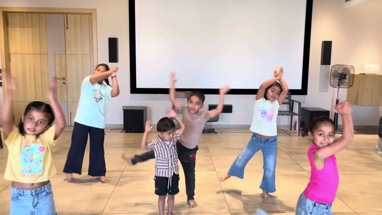 Laal peeli ankhiyan #kidsdance #sangeetnight @NRUTYAVISHKAR