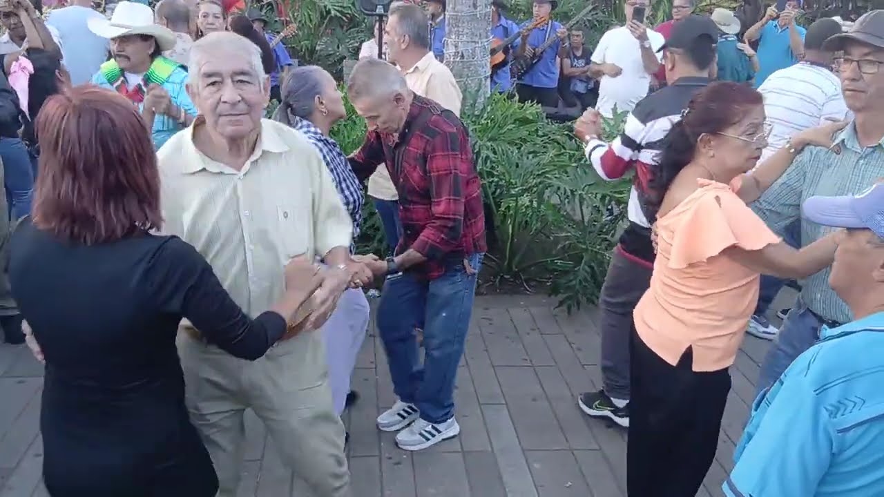 Los integrados parranderos. Varios temas. Diciembre 28 2025.