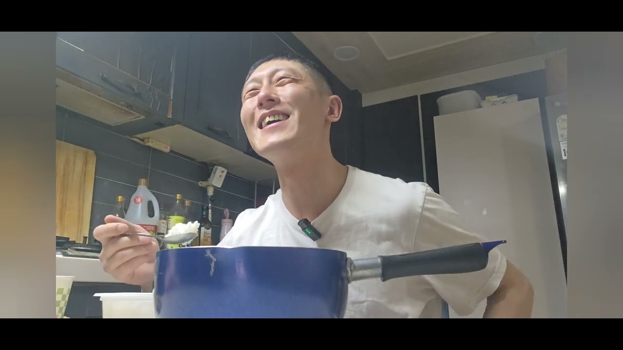 오늘은 갈비탕으로 한끼 해결해보았습니다! 맛있네요😁