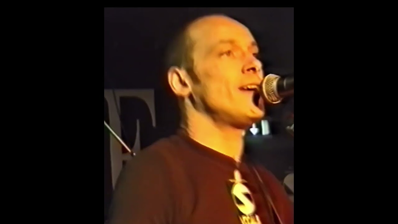 SUBMARINE: WORLD'S BEST UNSIGNED BAND! DISGUISES Live soundcheck footage from 'SUBMARINE: 01:08:98'.