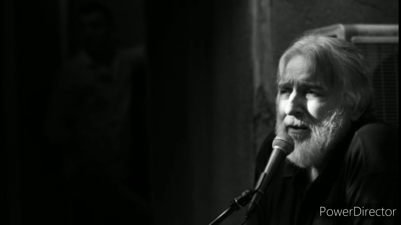Walter Ghicolescu - Merg cu pumnii strânși pe  stradă (live)