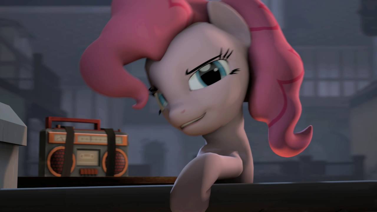 Pinkie Pie Boards the Hype Train
