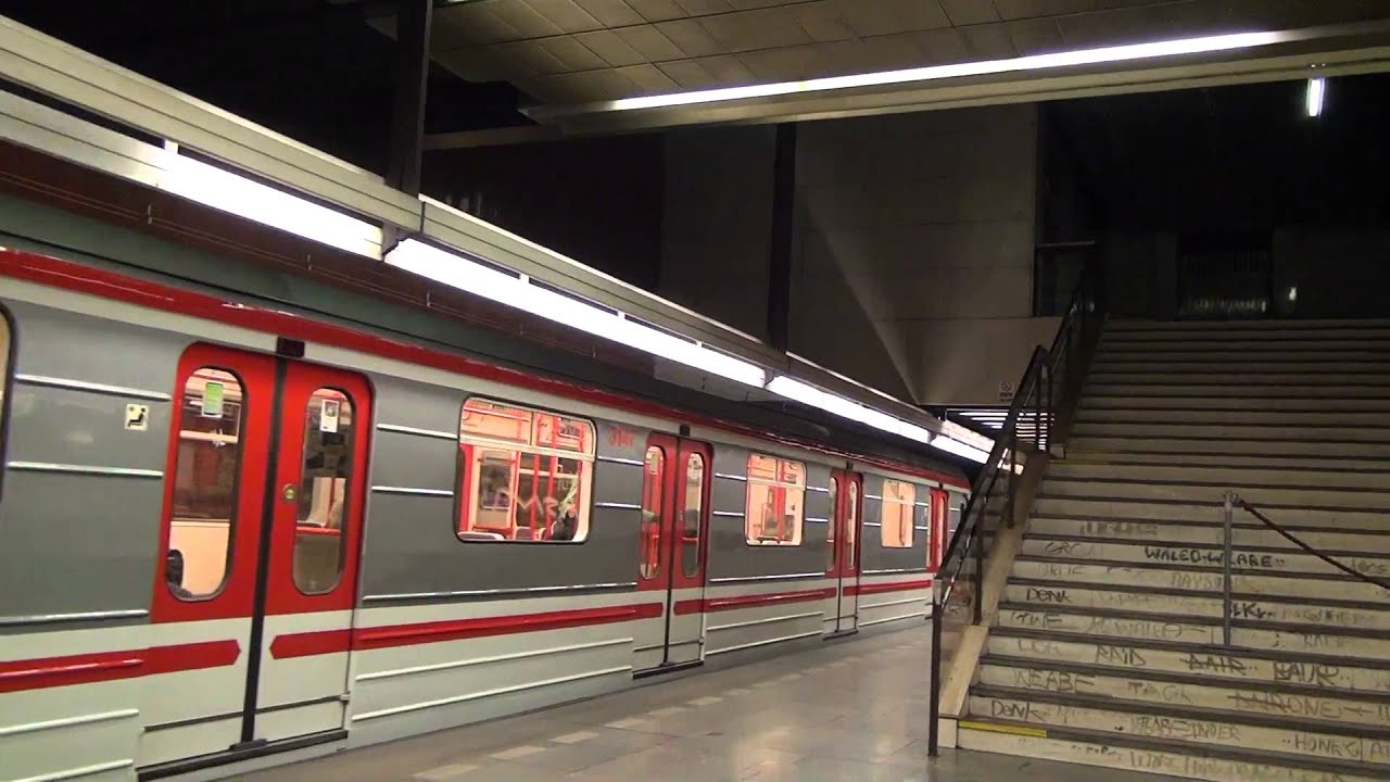 Metro Praha / Prague at station Strašnická Linka A HD