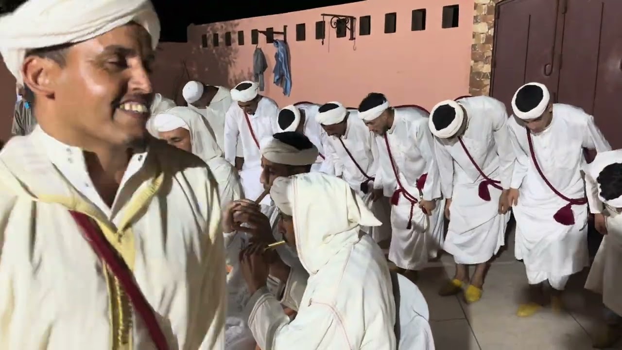 فرجة رائعة مع فرقة شبابية لعواد آيت بعمران برئاسة المايسترو عياد