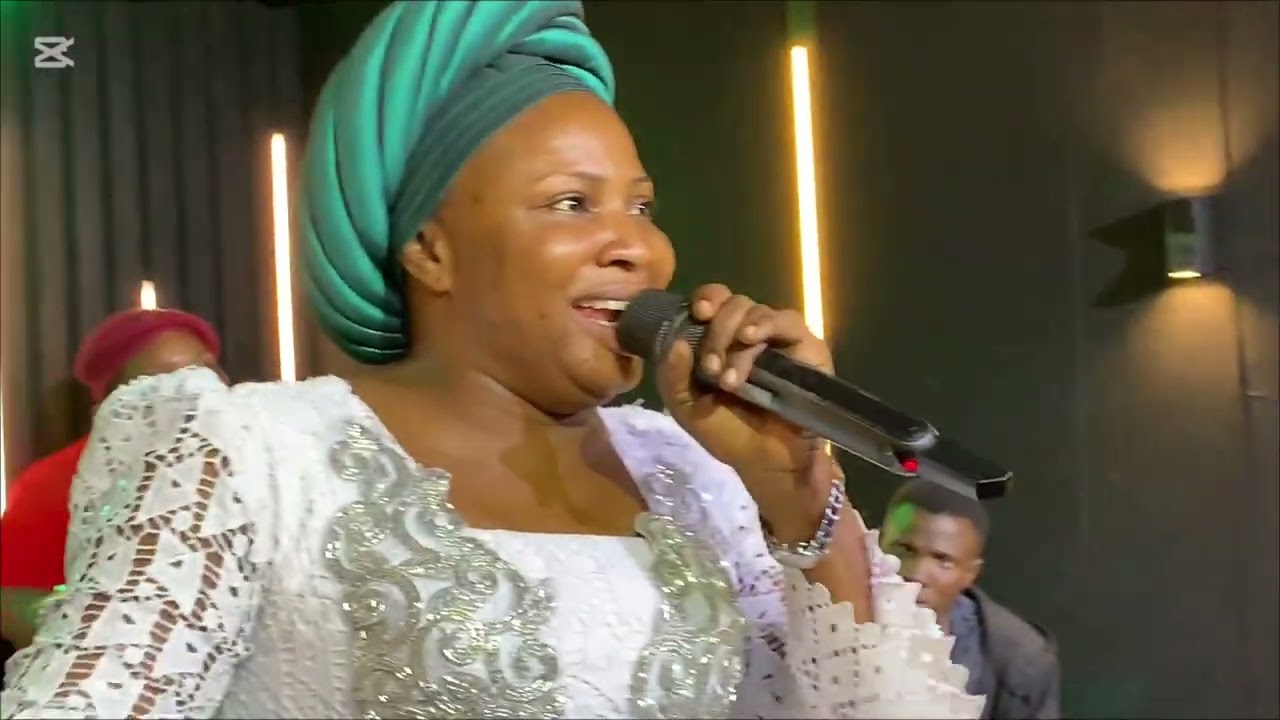 BIRTHDAY SHOUTOUT FOR MRS BOLANLE ABOSEDE DADA FROM FOLASHADE TAIWO 