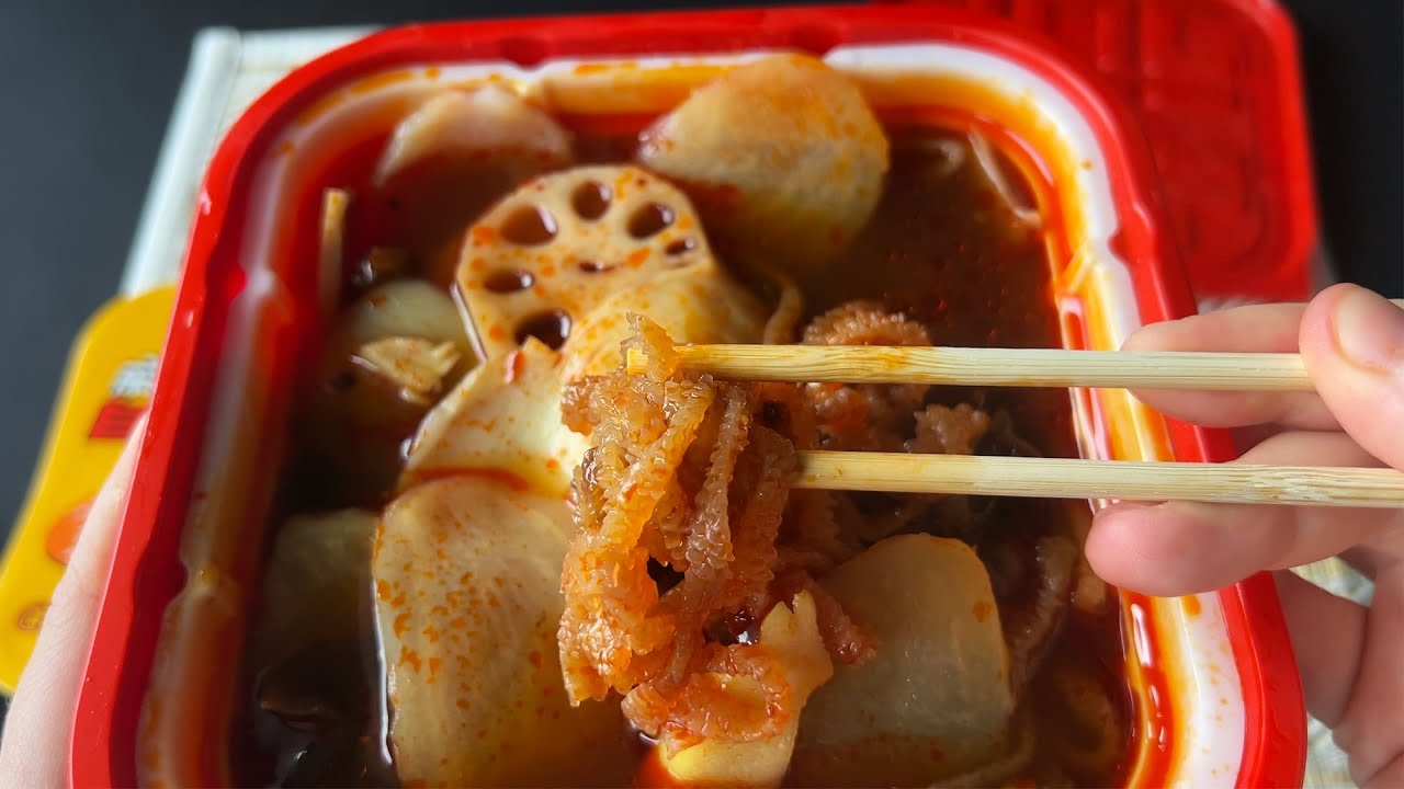 Self-Heating Chinese Hot Pot Taste Test – Surprisingly Spicy!