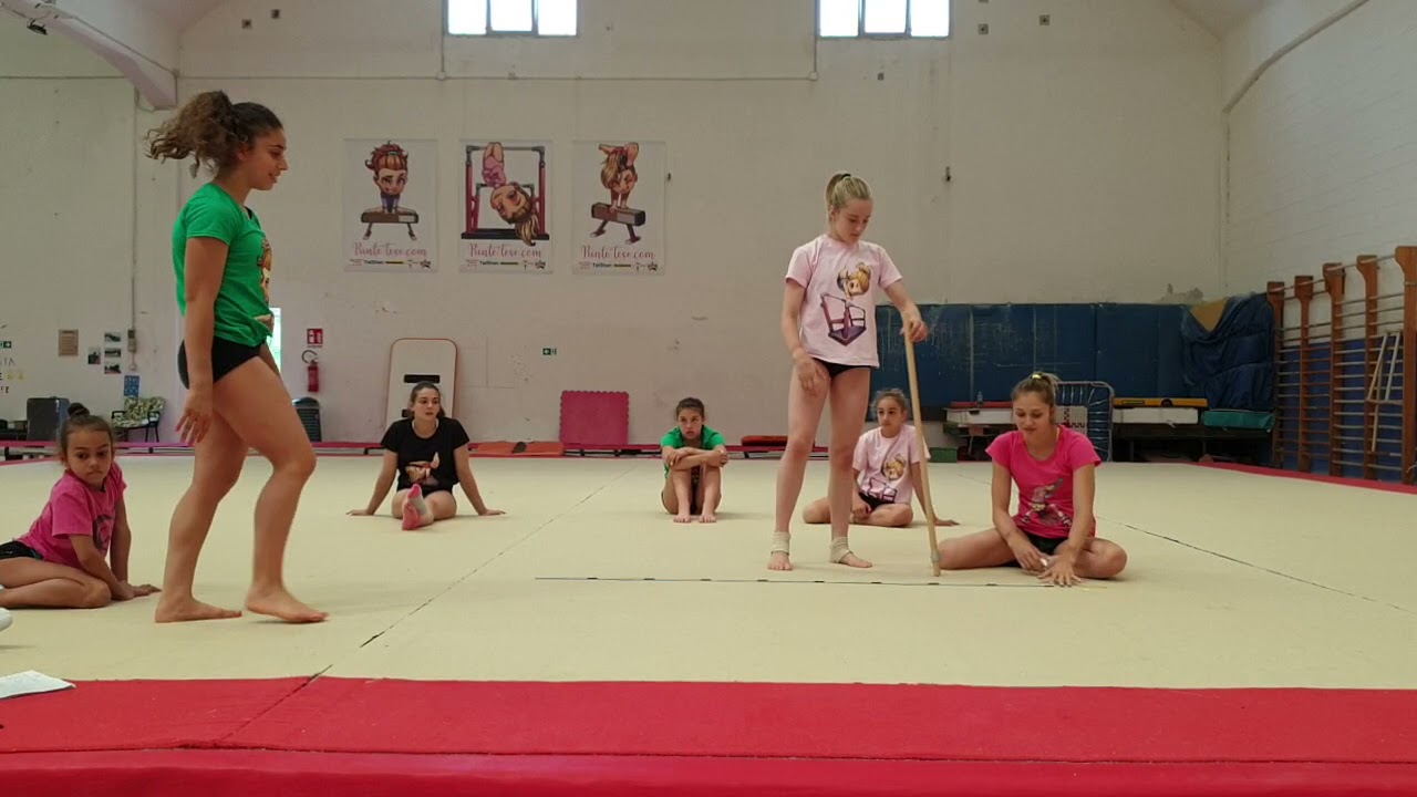 LE PICCOLE SFIDANO LE GRANDI E VICEVERSA!! ginnastica artistica CSB