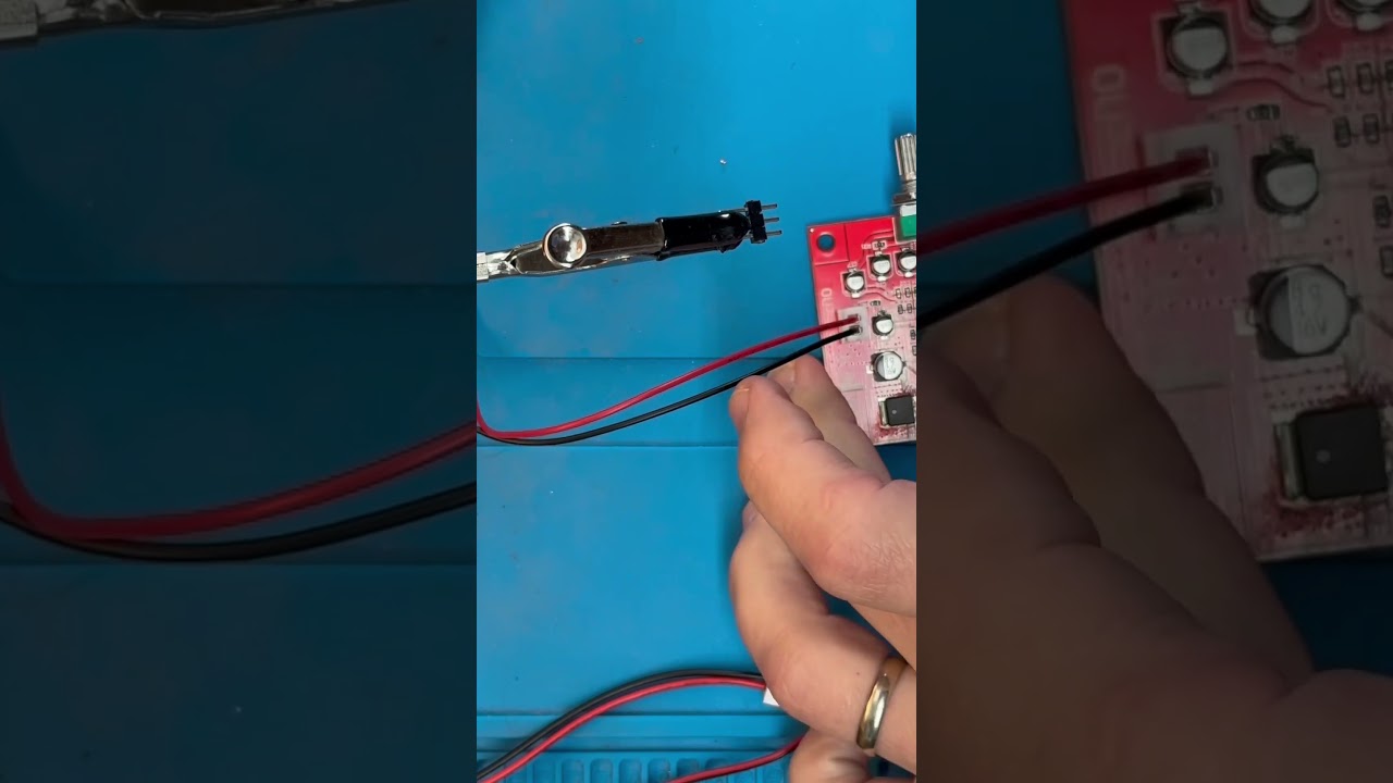 Easy Reverb Board &mdash; часть 2: добавление ручки задержки (pt2399) &mdash; педаль эха/маска/шлем для измен...