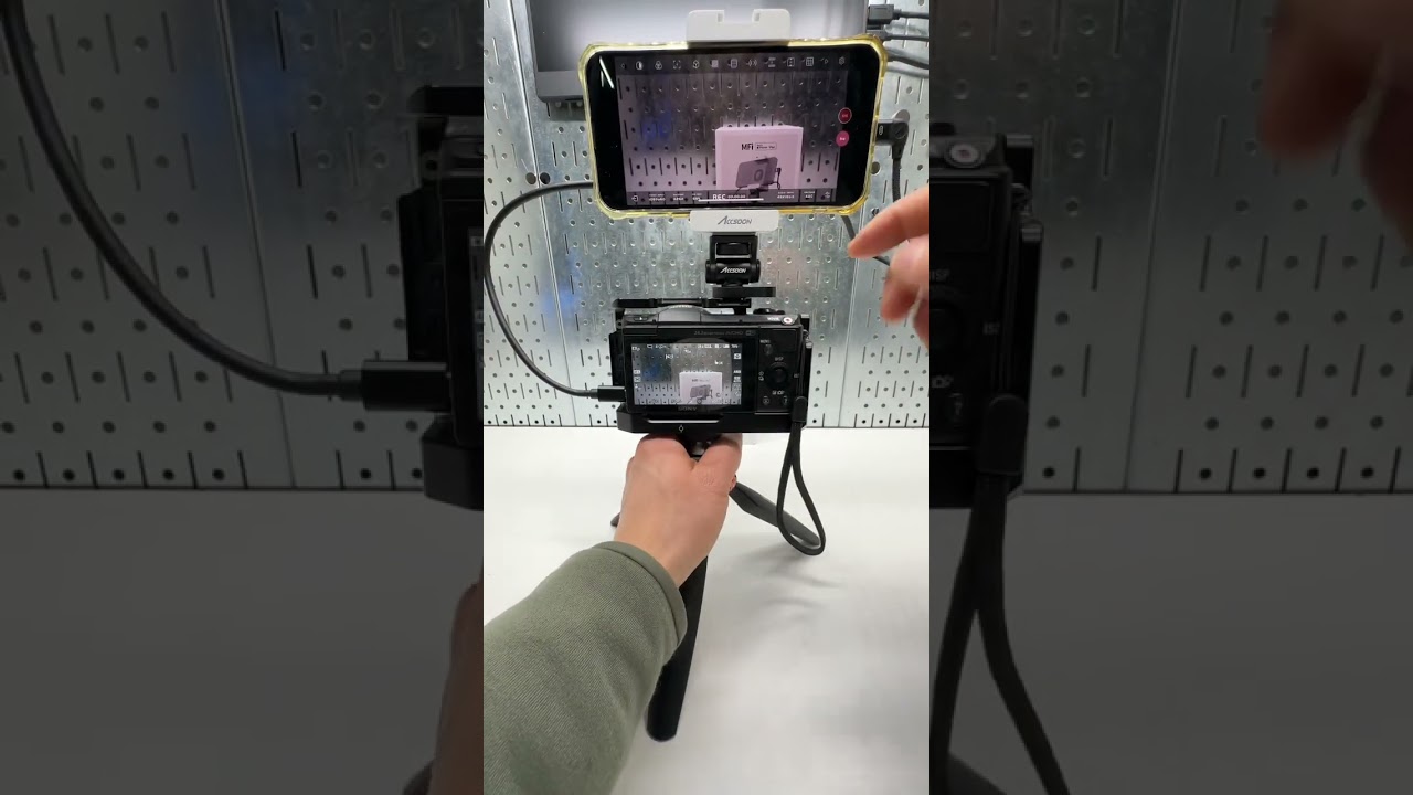 Адаптер HDMI-телефон. Accsoon SeeMo. (Карта видеозахвата 1080p. Мониторинг, запись, прямая трансл...
