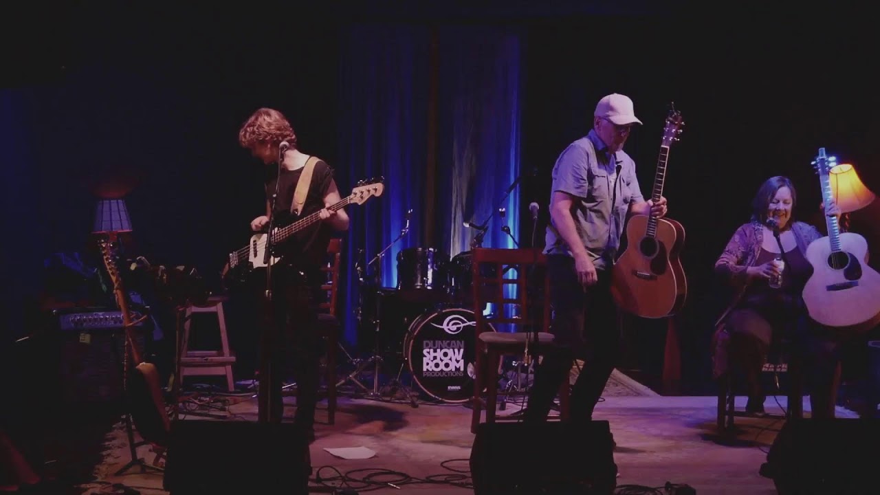 Songwriters in the Round - Andy Cooke / Kate Stott / Theo von Boetticher at The Duncan Showroom