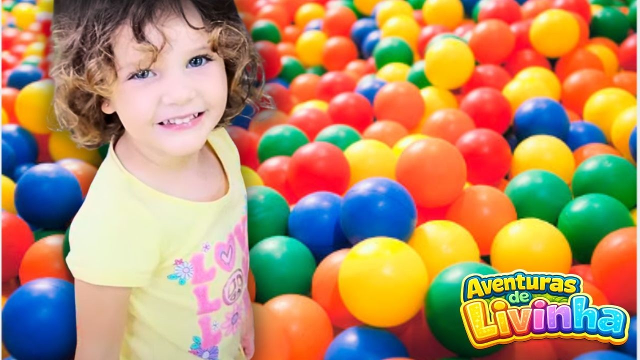 A Brinquedoteca Mais Divertida de Pirenópolis! 😍 Livinha na Piscina de Bolinhas