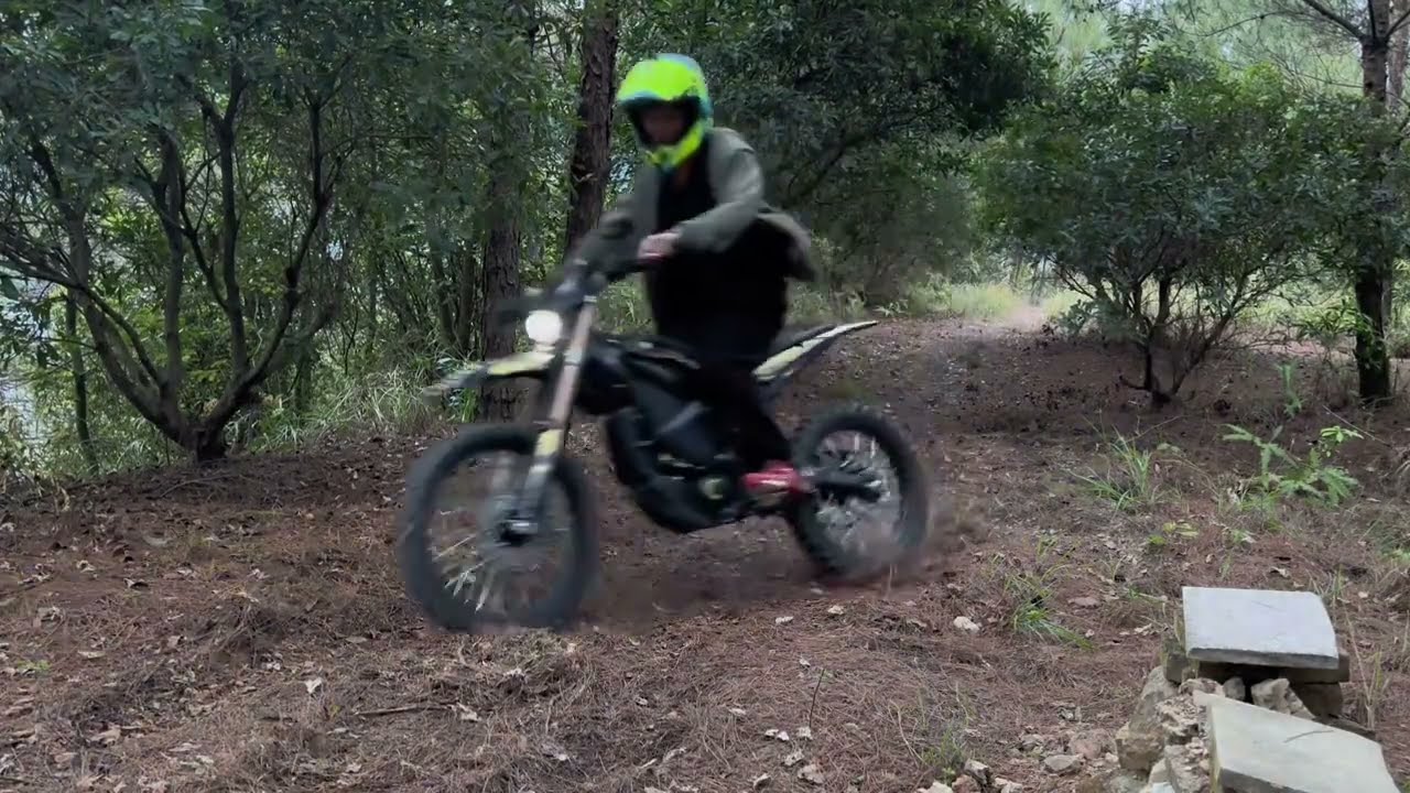 🔥2025 Surron Ultra Bee 21kW 60Ah The KING of E-Dirt Bikes? (0-60mph in 3s?!)⚡#surron #ultrabee