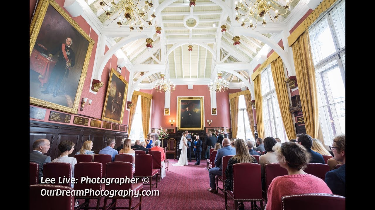 Dunfermline City Chambers: Jenni and Anne - Wedding Photographs - 30th July 2018