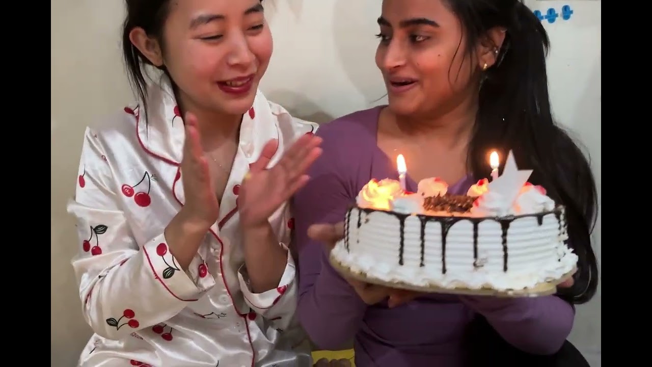 Unfiltered vlog, birthday surprise #axone & #kidneybeans to my friend.🙈😂😂 #funvideo #travel #jaipur.