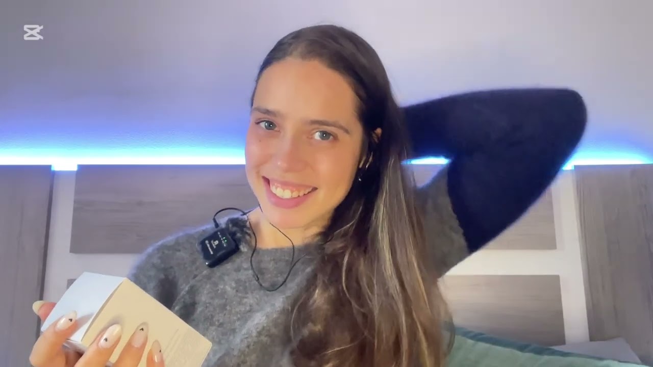 🇺🇸 My first ASMR - Meu primeiro ASMR - About me plus triggers 🤗