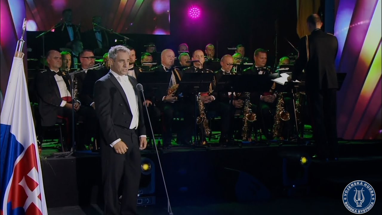 Besame Mucho - Filip Tůma a Vojensk&aacute; hudba Bansk&aacute; Bystrica