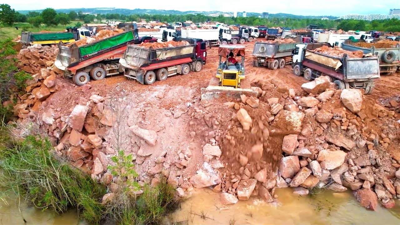 300 Dump trucks were stuck because some dozers were damaged need a dozer fastest process