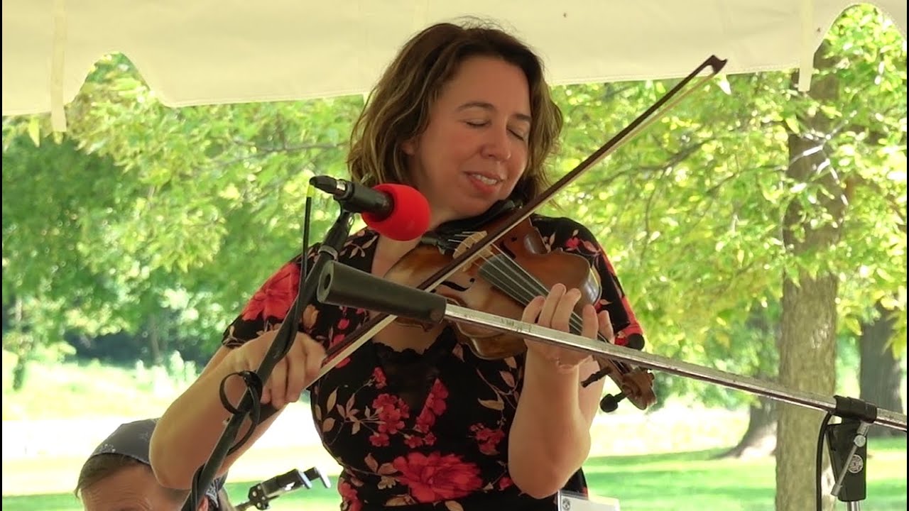 Mean Mary performs “Ashokan Farewell” on fiddle