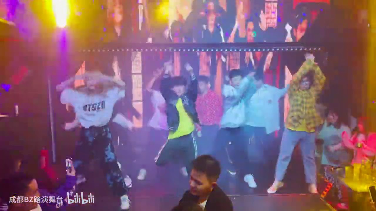 KPOP RANDOM PLAY DANCE(随机舞蹈) at the Bar酒吧 by CKDC(成都BZ路演舞台) from China