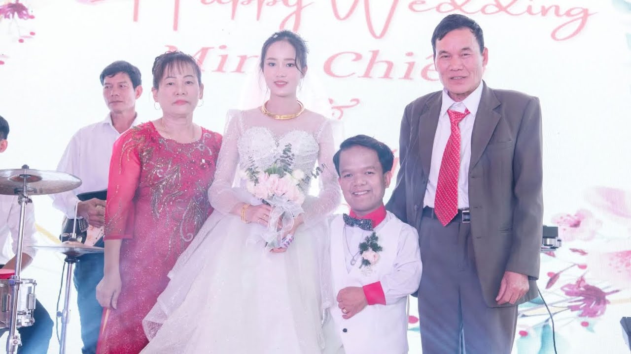 LỄ CƯỚI CỦA:  CHÚ LÙN MINH CHIẾN VÀ BĂNG BĂNG- LẠC DỤC- HƯNG ĐẠO- TỨ KỲ- HẢI DƯƠNG