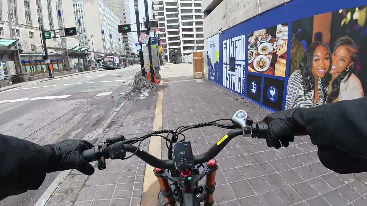 Dashing in Downtown Cincinnati, OH on the Eahora Juliet Pro 2