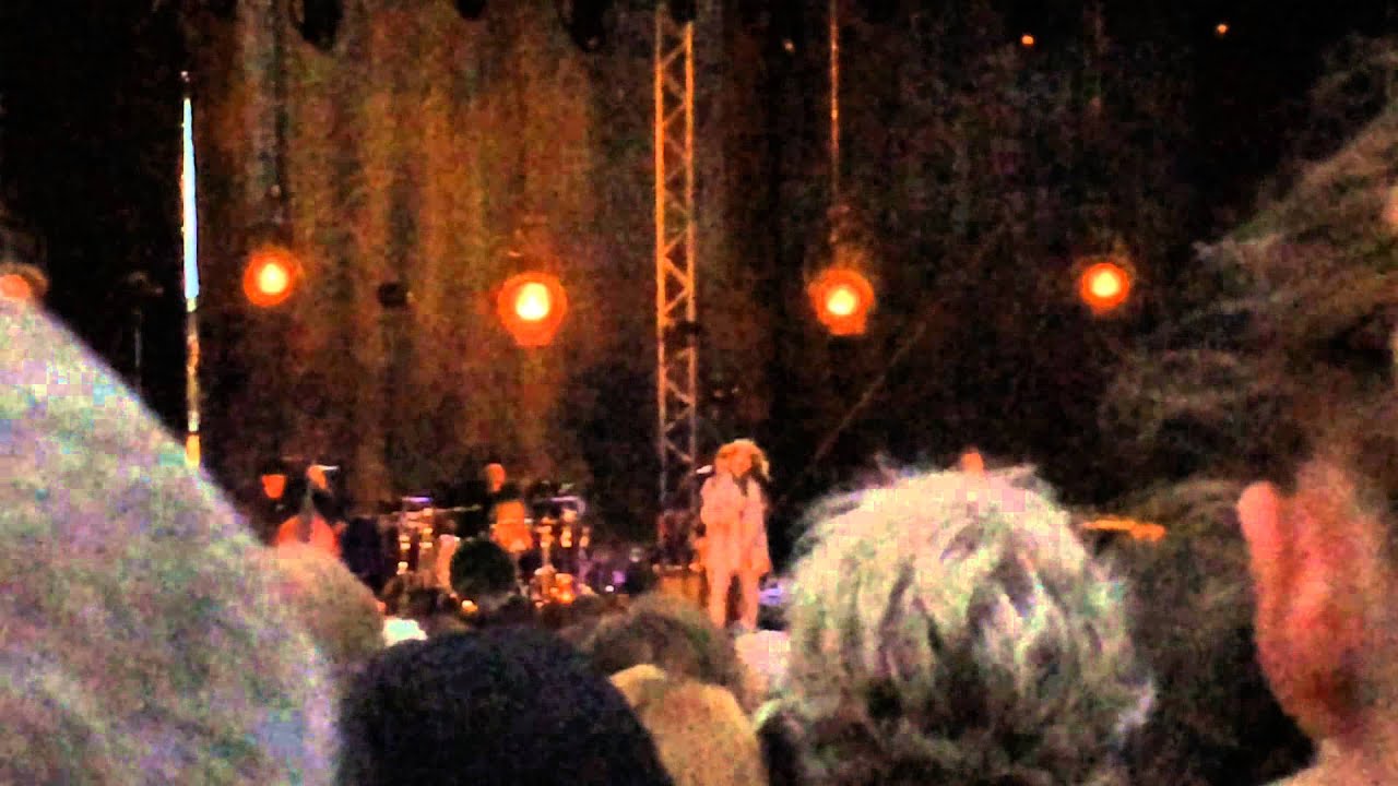 Bob Dylan live In Gothenburg Sweden - girl from the north country
