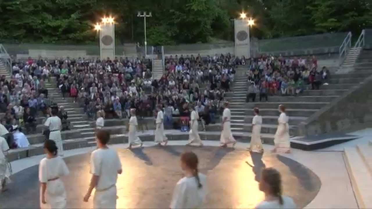 Antigone 2014 - Bradfield College