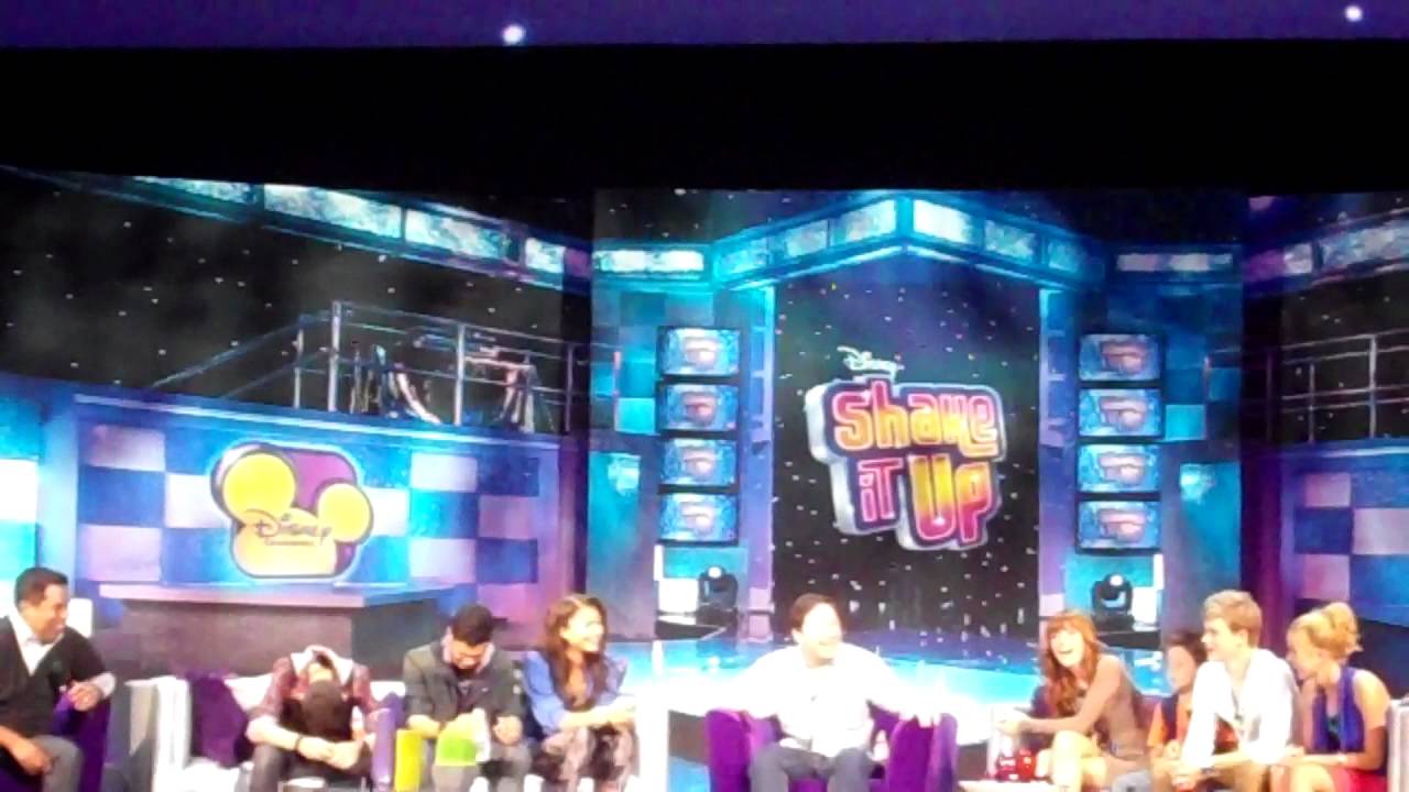 Shake It Up Cast Interview Live From D23 2011