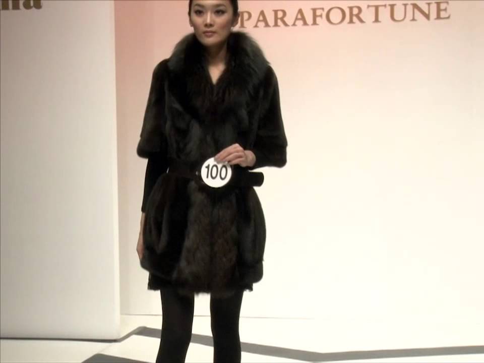 Mink Fur Stroller - 14924X