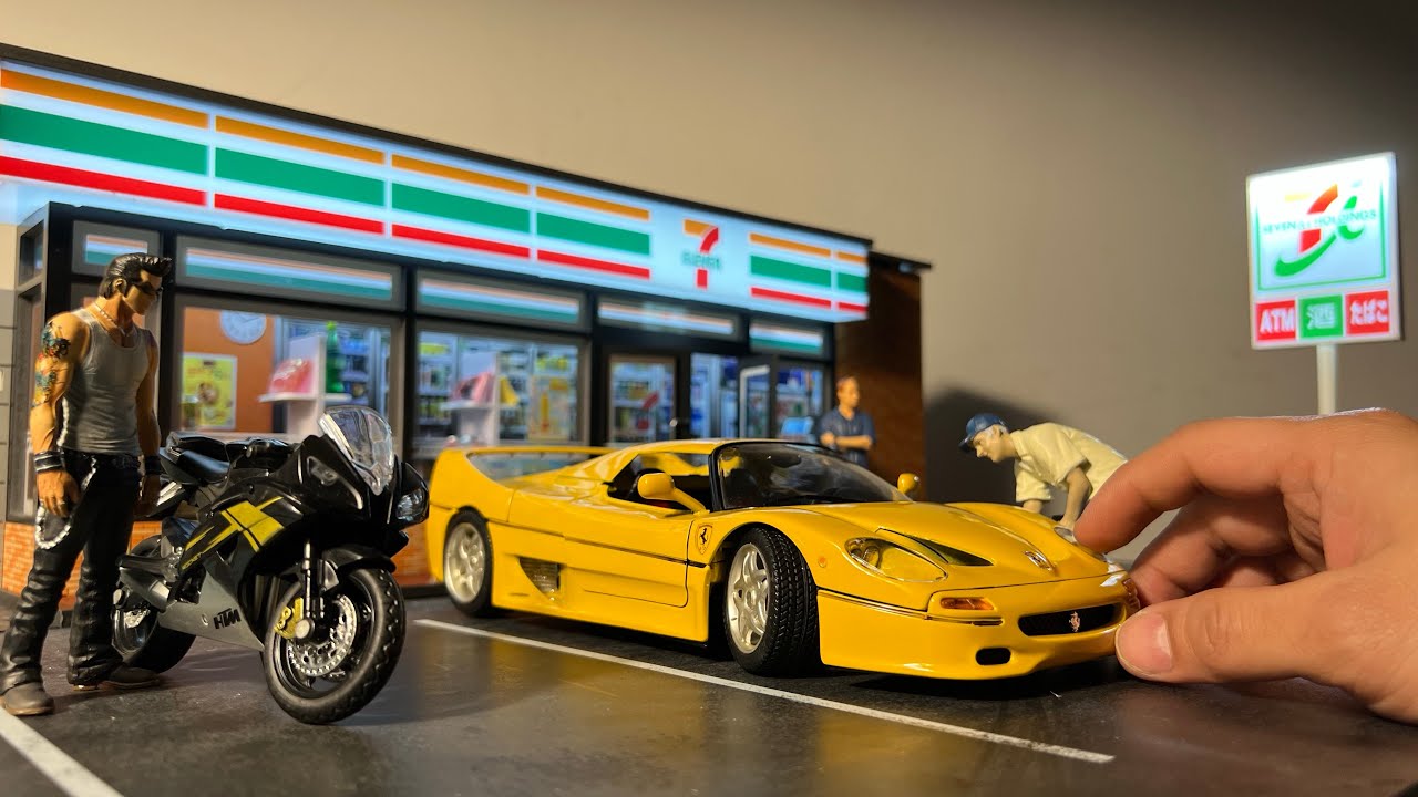 1/18 Scale Diorama | 7 Eleven 1/18 Diorama by GFans