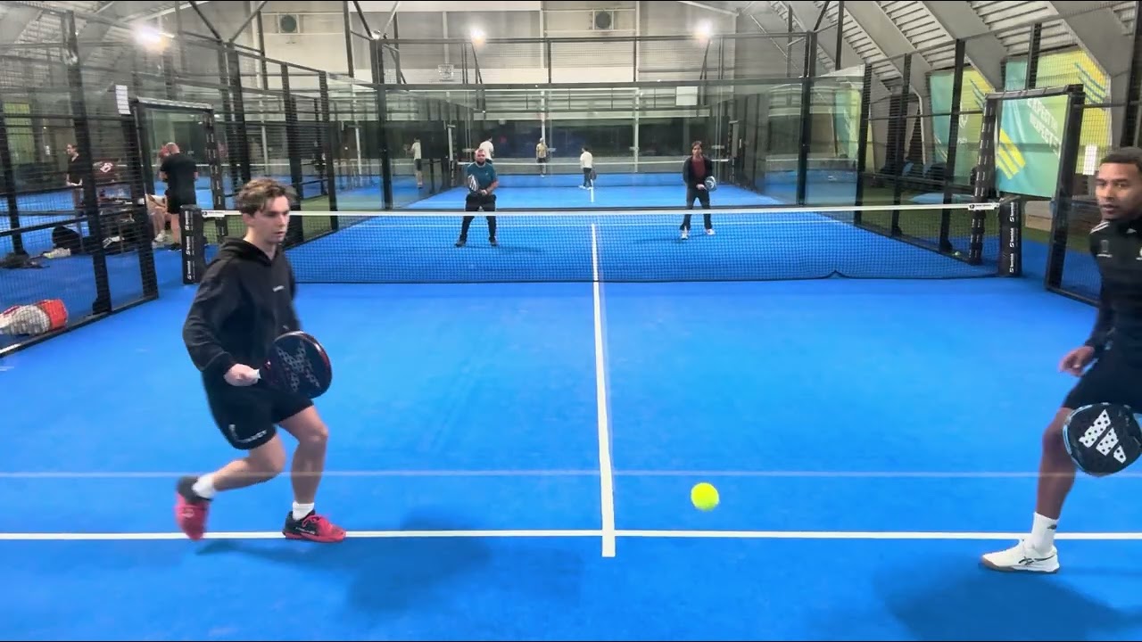 PADEL HOUTEN SET 2 ! Damian/Joep VS Romano/Julian