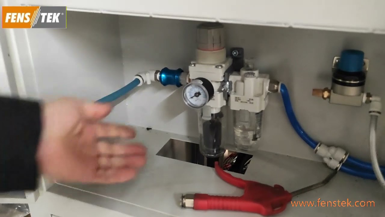 Corner  cleaning machine ACC120A installation UPVC window machine