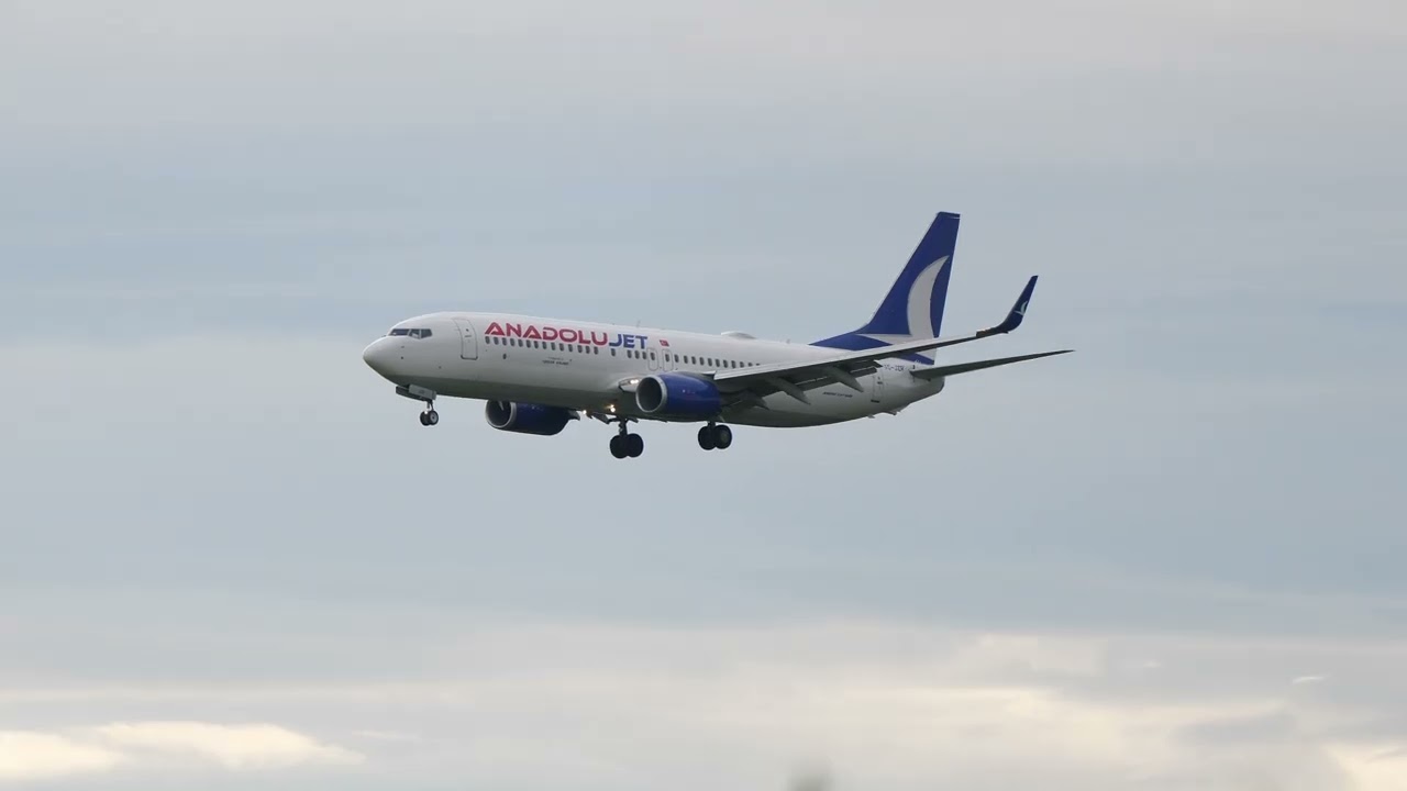 49. Vienna ten-minute planespotting 2020 A320 B737 B747 B777 Austrian Korean SunExpress Anadolujet