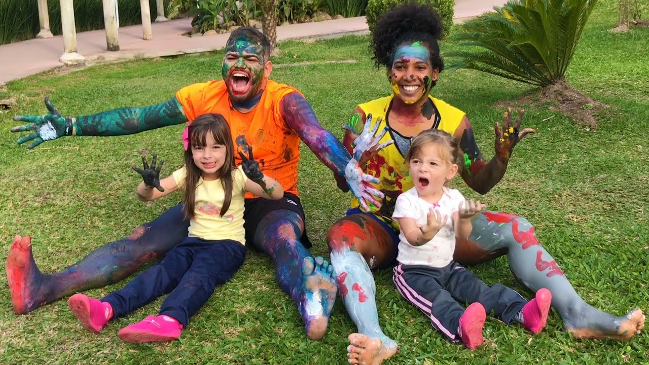 BRINCANDO E APRENDENDO CORES NAS FÉRIAS - Jéssica Godar e Laurinha e Helena
