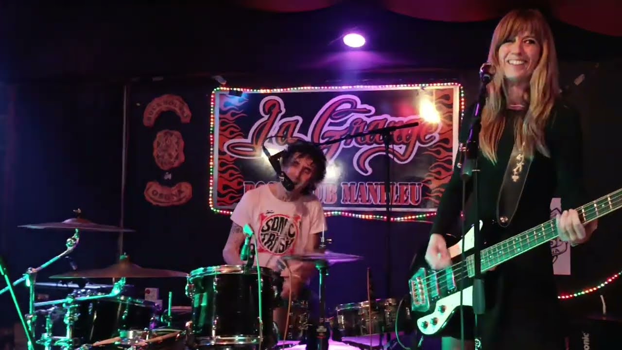Kinki Boys en directo - 4 temas.